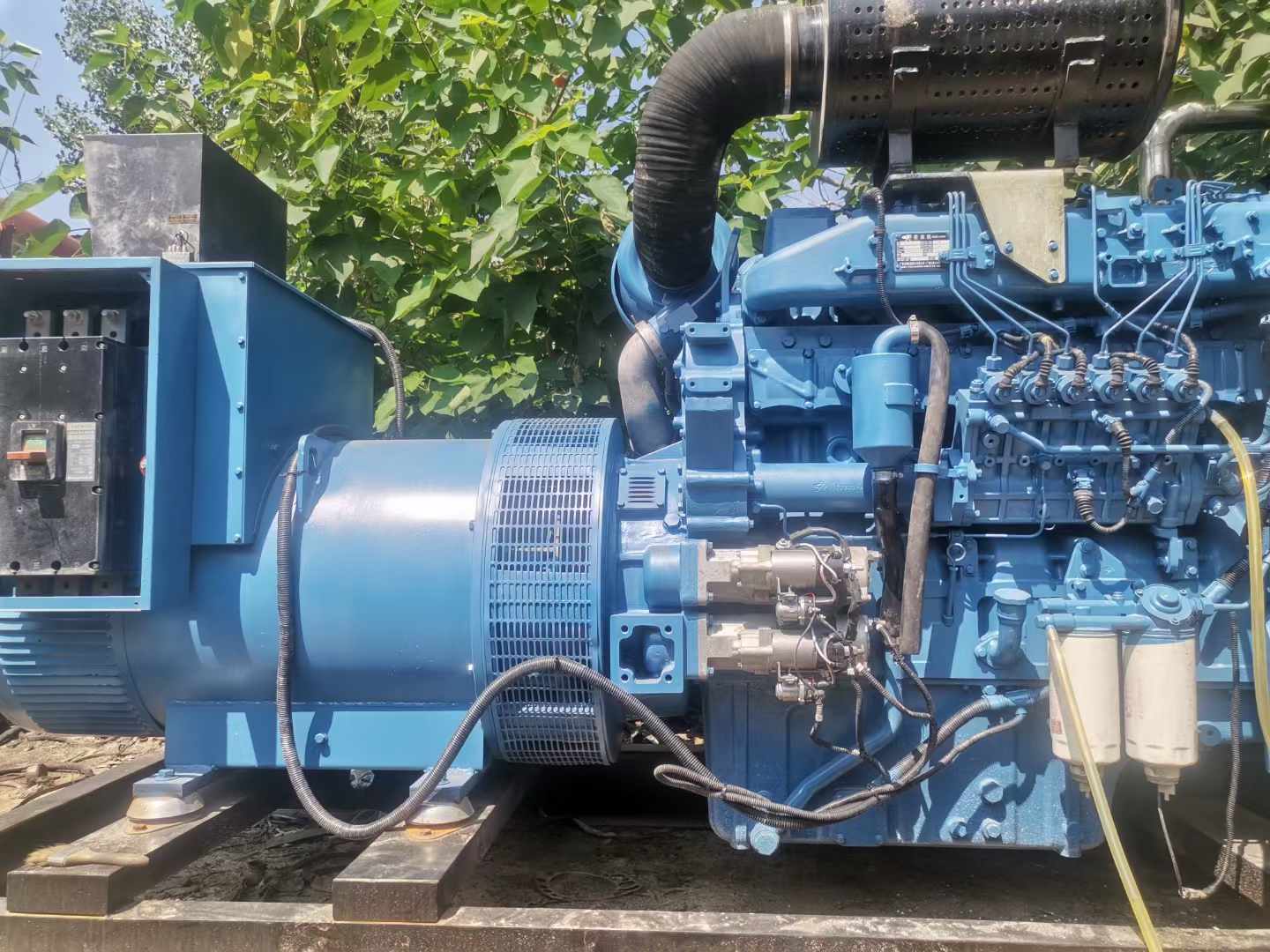 源汇详细说明降低 800kW 柴油发电机输出电流波动的方法
