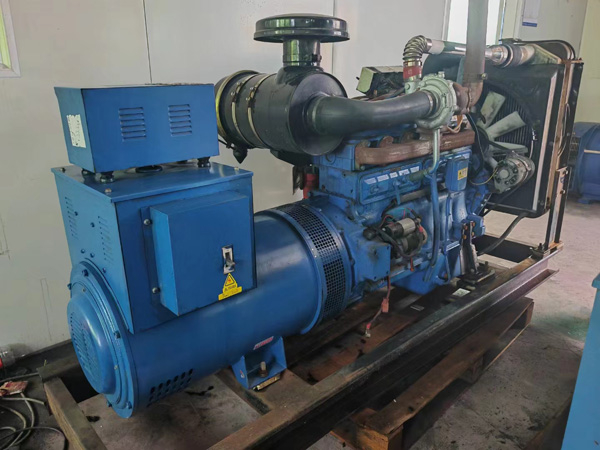 源汇100kW柴油发电机组使用多级机油有哪些优缺点？